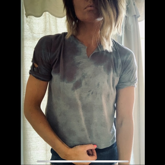 heatgear Tops - Tie dye crop top.      Style 12